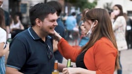 Coronavirus, in Veneto spot shock contro gli aperitivi