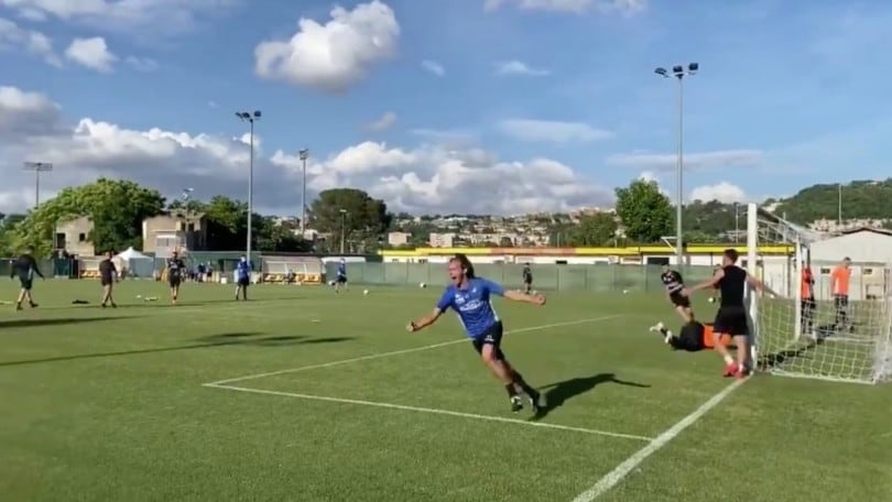 Pippo Inzaghi come ai vecchi tempi: che gol in allenamento con il Benevento!