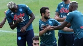 Felicità Osimhen: scherzi e risate in allenamento