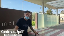 Roma, Zaniolo e la fidanzata Sara partono per Innsbruck: domani l’intervento