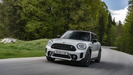 Nuova Mini Countryman restyling: le immagini del primo test drive