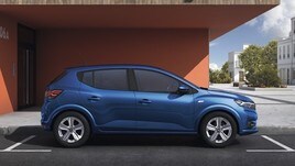 Dacia Sandero 2021 e nuova Sandero Stepway: scatti