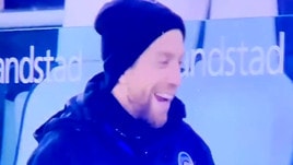 Il Papu Gomez canta l'inno della Juve