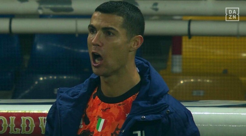 Ronaldo show anche in panchina: fa "Siuuu" al gol di Morata