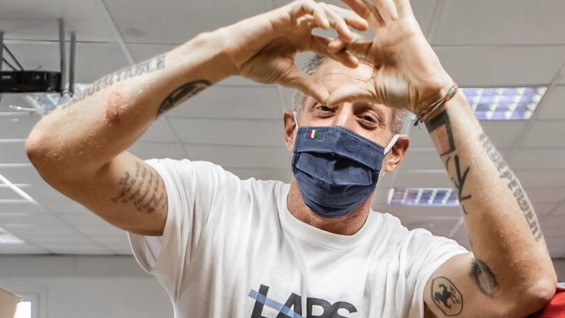 Lapo Elkann dona 450mila euro alle famiglie italiane in difficoltà