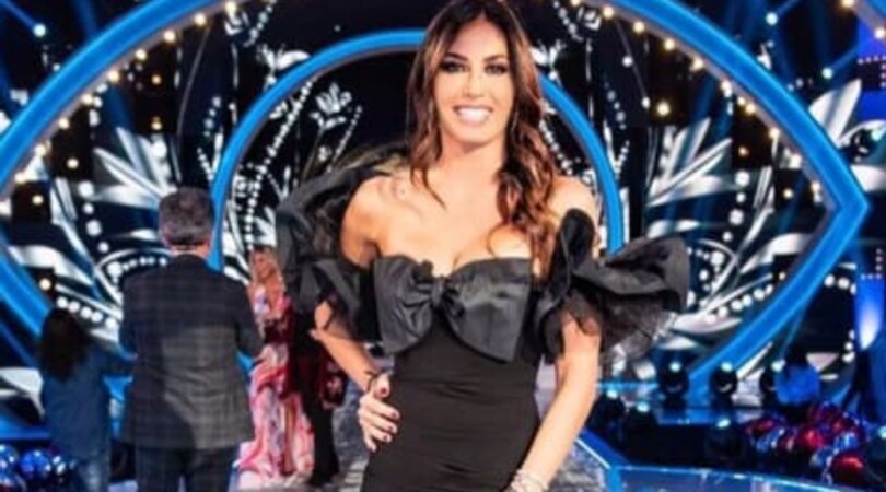 Elisabetta Gregoraci, pioggia di like su instagram. I commenti di Ariadna Romero ed Enock ...