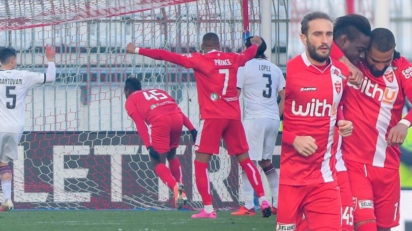 Balotelli torna Super: gol all'esordio con il Monza dopo 4'!