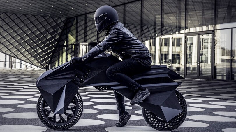 Nera, la prima moto elettrica stampata 3D è "italiana"