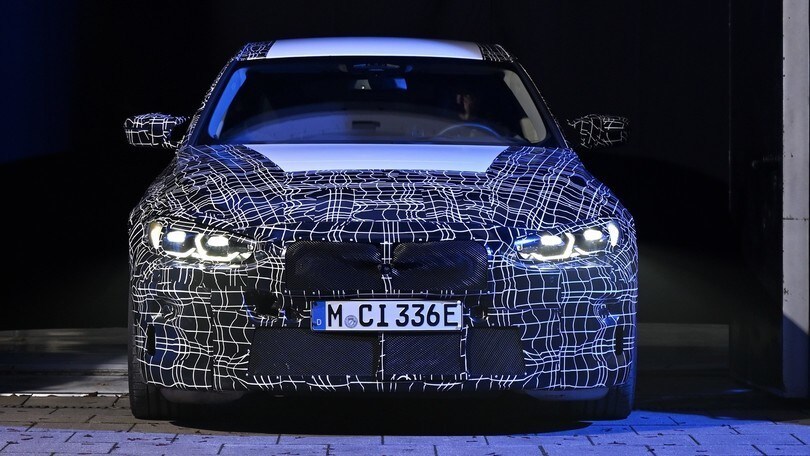 BMW i4, prima anticipazione per la Gran Coupé elettrica