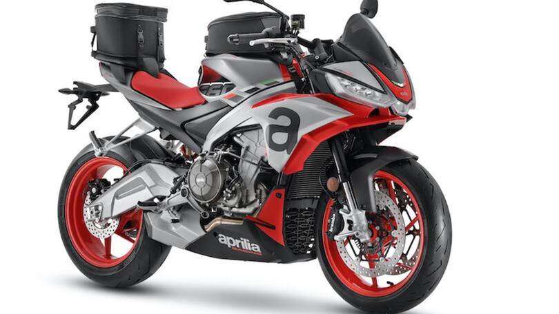 Aprilia RS Tuono 660, tolto il velo alla naked media