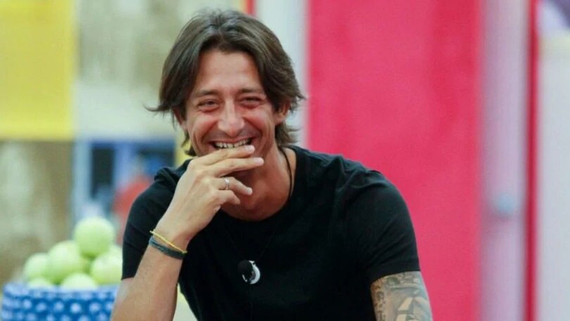 Francesco Oppini compra casa e chiarisce: "Il Gf Vip non ti arricchisce"