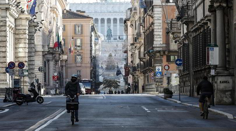 Nuovo Dpcm, c'è anche la zona bianca: cos'è e cosa si potrà fare