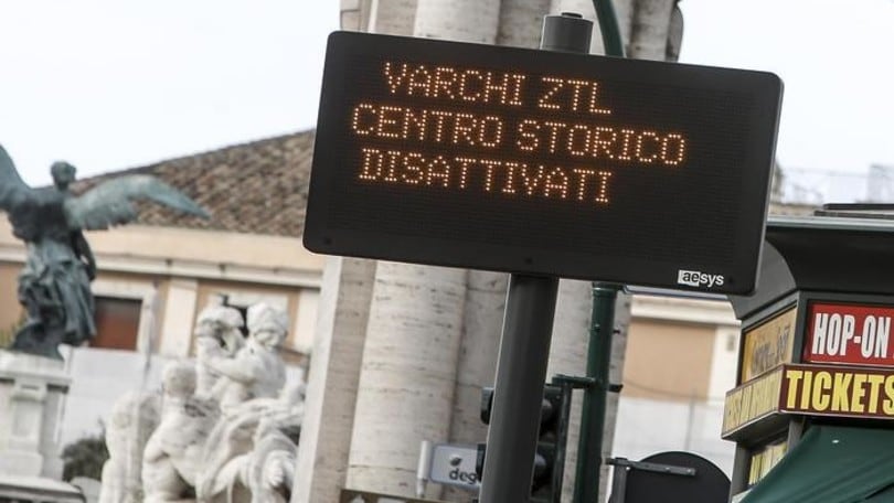Ztl Roma, varchi aperti a tutti i veicoli fino a febbraio?