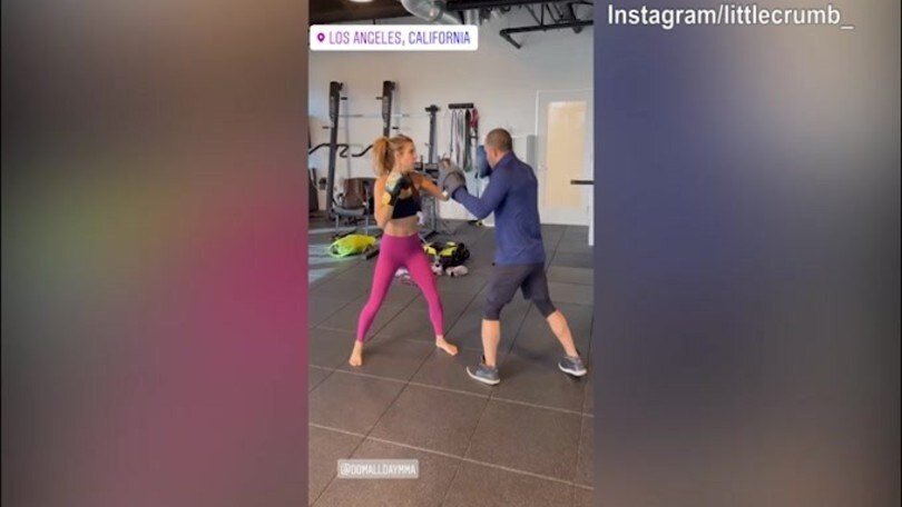 Kickboxing per Elisabetta Canalis, che allenamento!