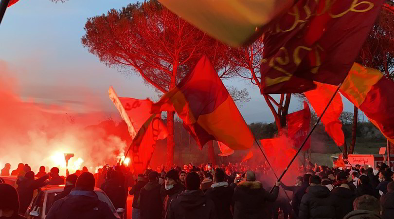 Derby, i tifosi a Trigoria per caricare la Roma: video e foto
