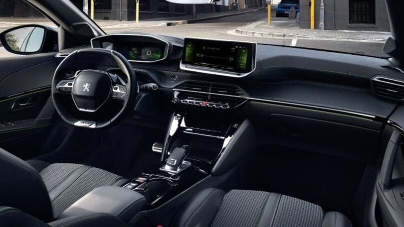 Peugeot 208 e il suo i-Cockpit 3D