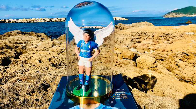 La statuina di Maradona al Museo Fortunato