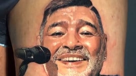 Il tatuaggio in onore di Maradona di Patricio Monti