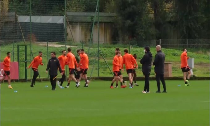 Roma, problemi muscolari per Mkhitaryan e Pedro