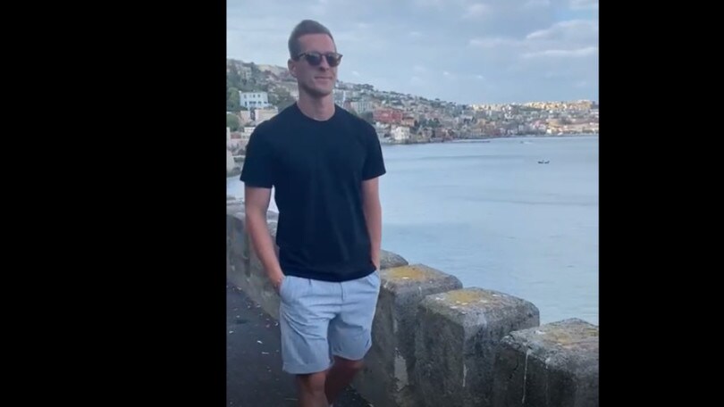 Milik saluta Napoli: "Porto via un pezzo di voi"