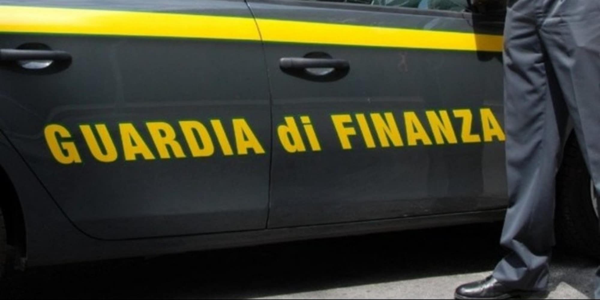 Fermato su una Ferrari, eppure percepiva il reddito di cittadinanza