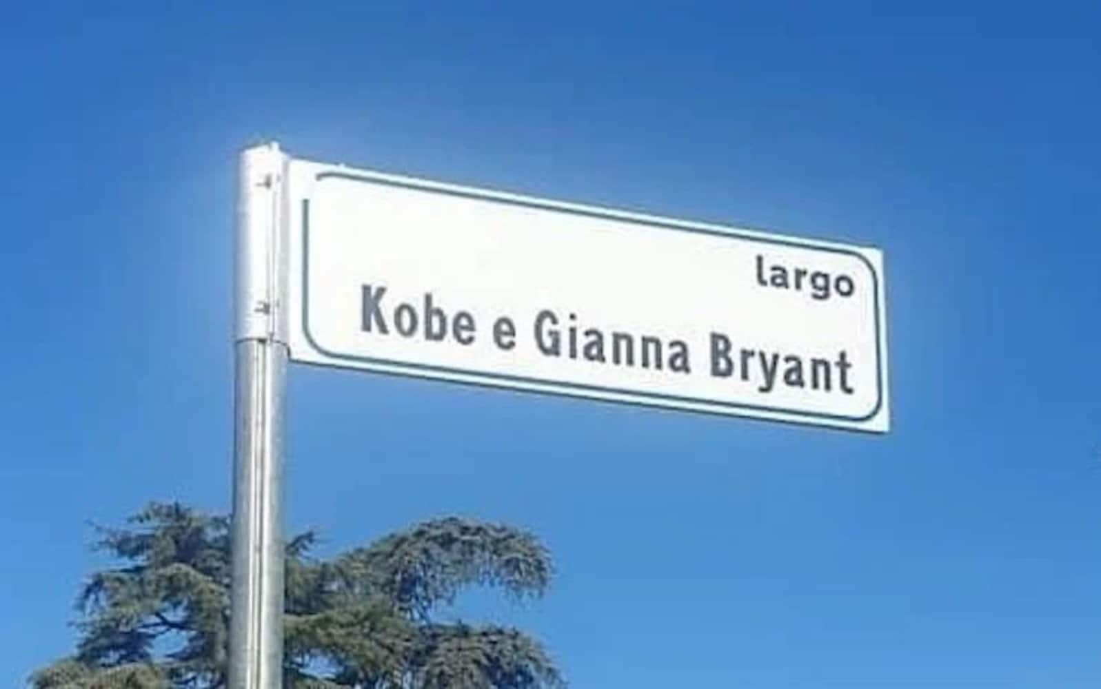 Kobe Bryant, Reggio Emilia intitola una piazza a lui e alla figlia