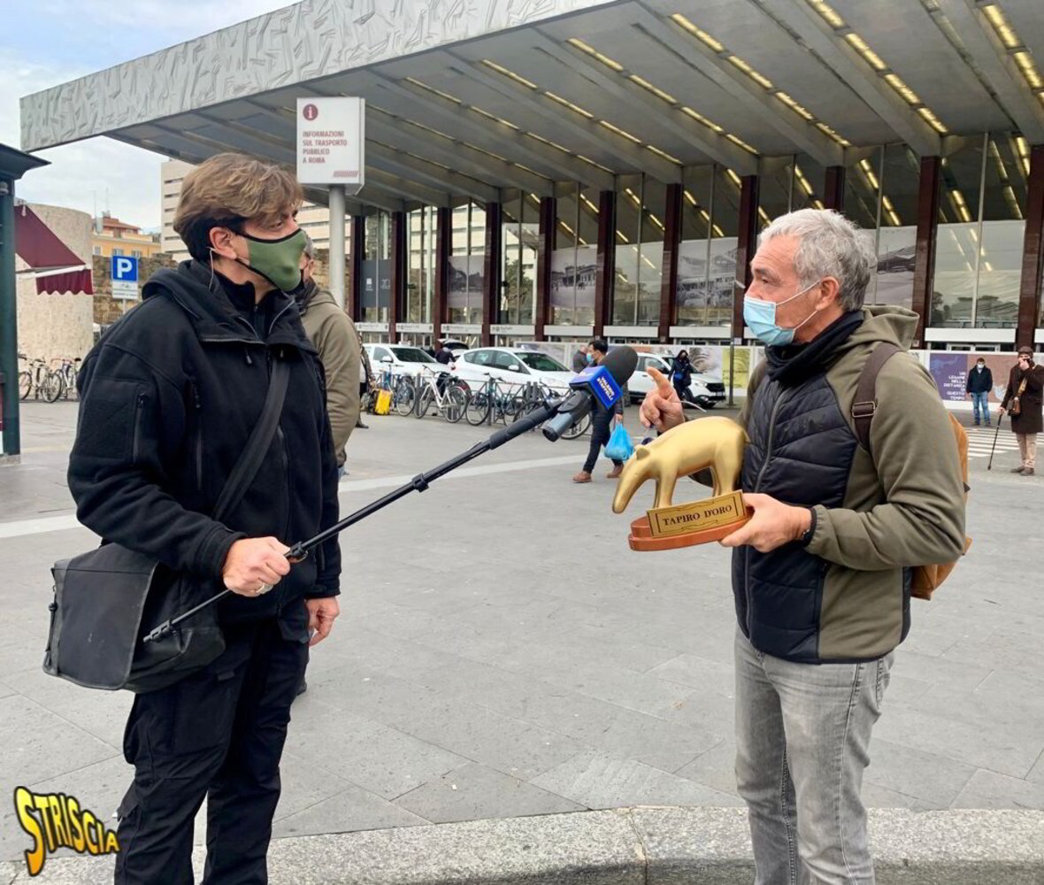 Leccata Giletti e De Girolamo: arriva il Tapiro d'Oro