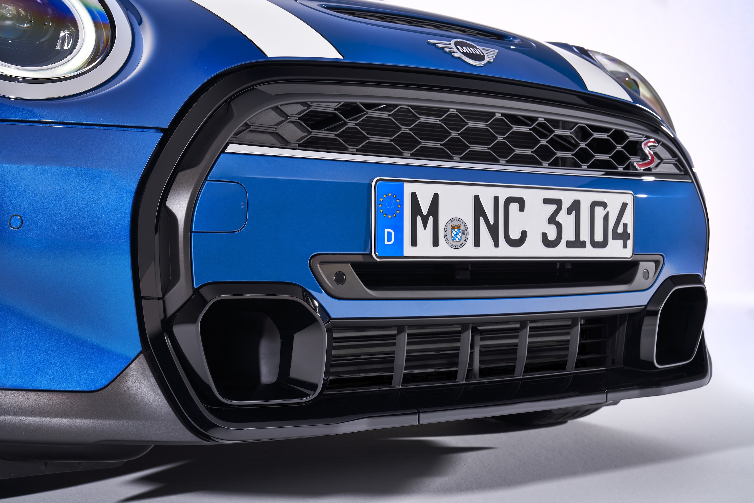 Mini Cooper S 5 porte, presentato il restyling 2021