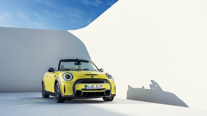 Mini Cooper S Cabrio, ecco i dettagli del restyling 2021