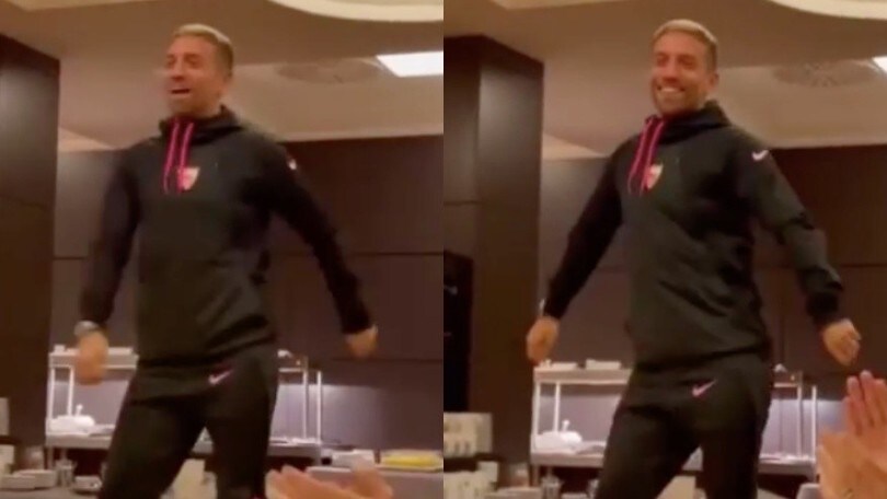 Gomez sfoggia la Papu Dance al Siviglia