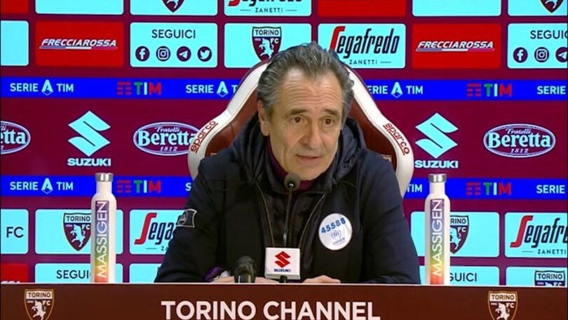Prandelli: "Togliamoci l'abito bello e metteniamone uno pratico"