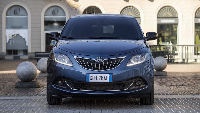 Lancia Ypsilon, ecco il restyling 2021