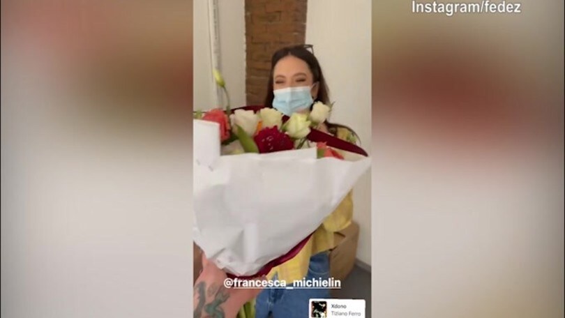 Fedez chiede scusa...a Francesca Michielin con un mazzo di fiori