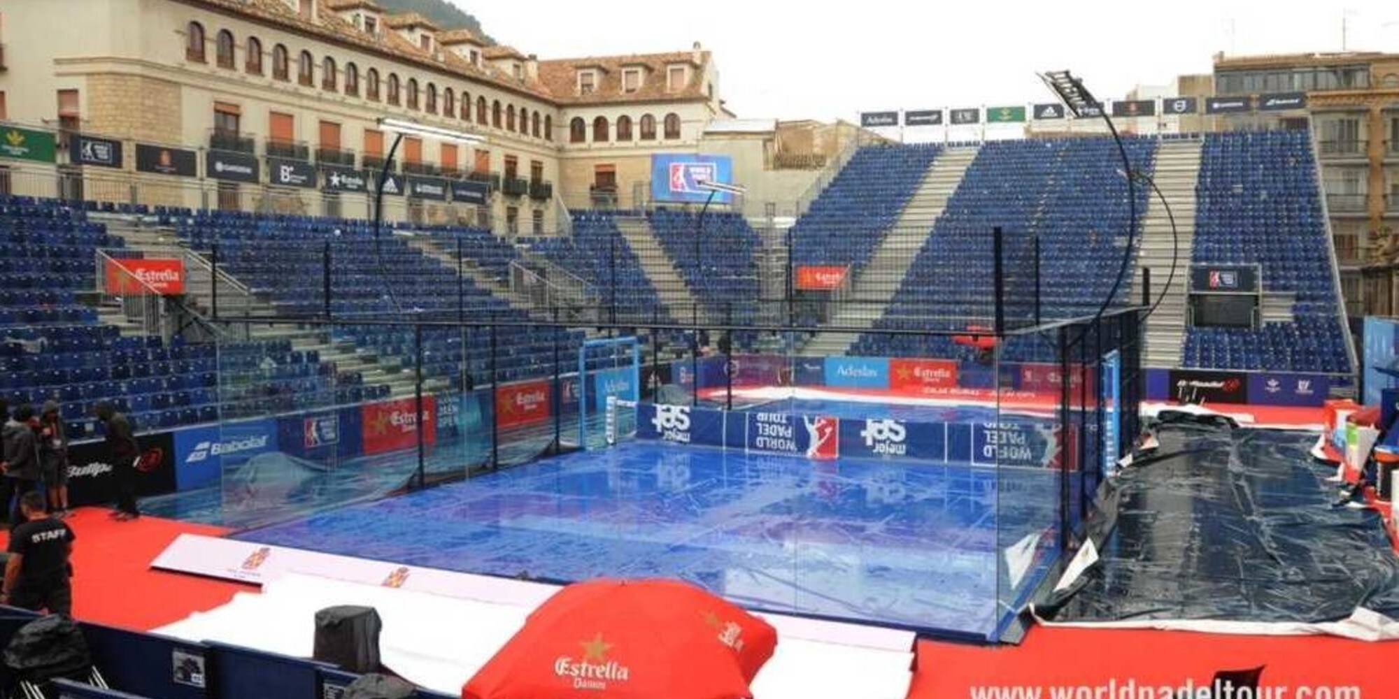 Quale strategia a padel in caso di pioggia?