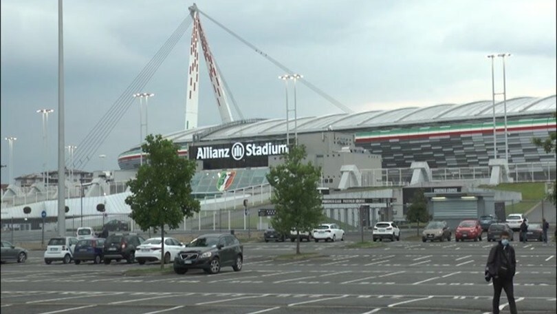 E.League, Real Sociedad-Manchester United a Torino