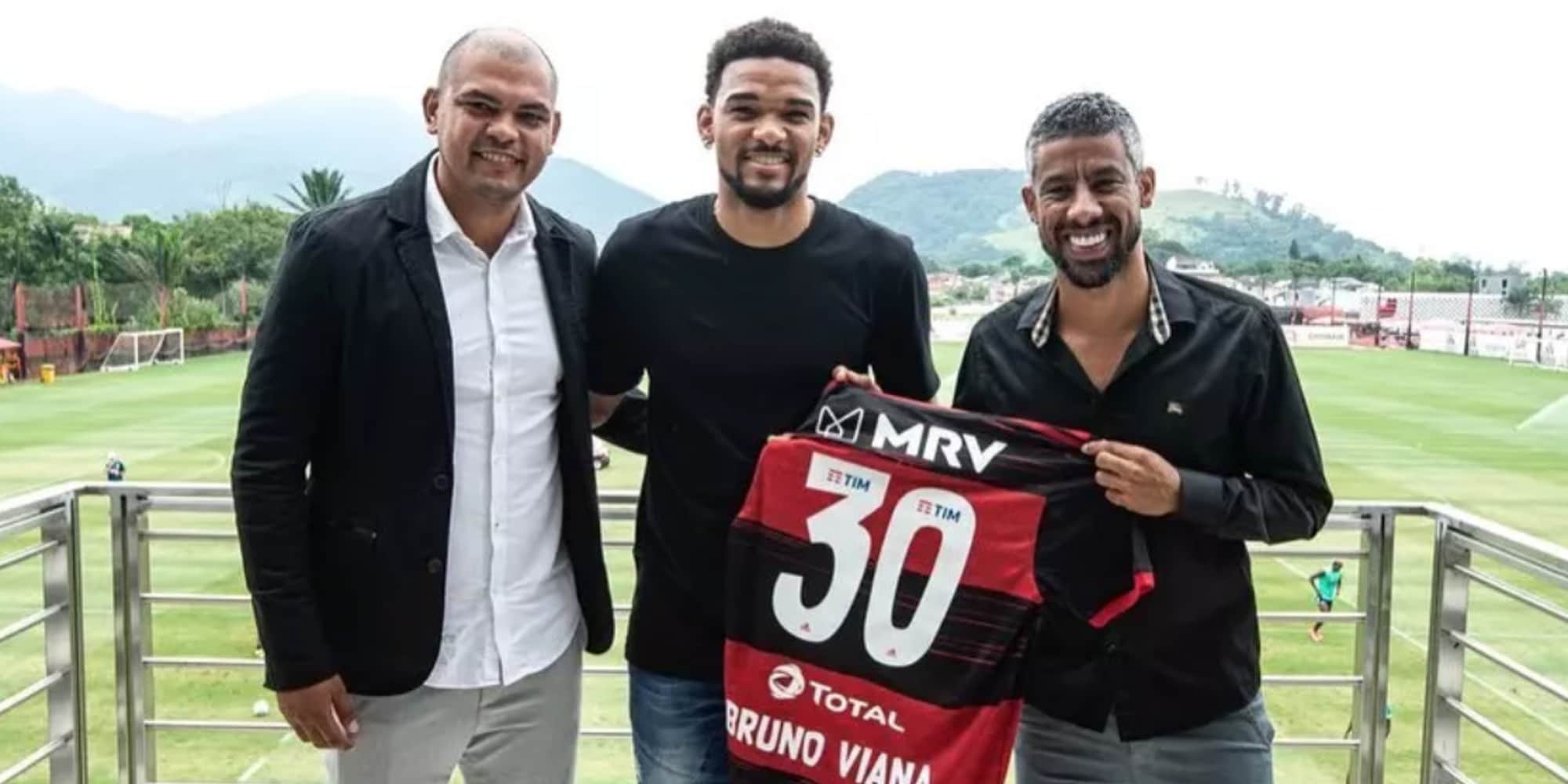Bruno Viana, dai contatti con la Lazio alla firma con il Flamengo