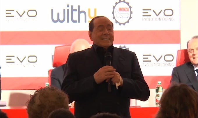 Berlusconi ribadisce: "Sono diventato un po' interista.."