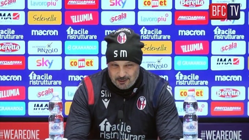 Miha scherza con i giornalisti: "Io non ho tempo per spiegarvi.."