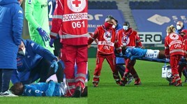 Napoli, Osimhen perde i sensi ed esce dal campo in barella