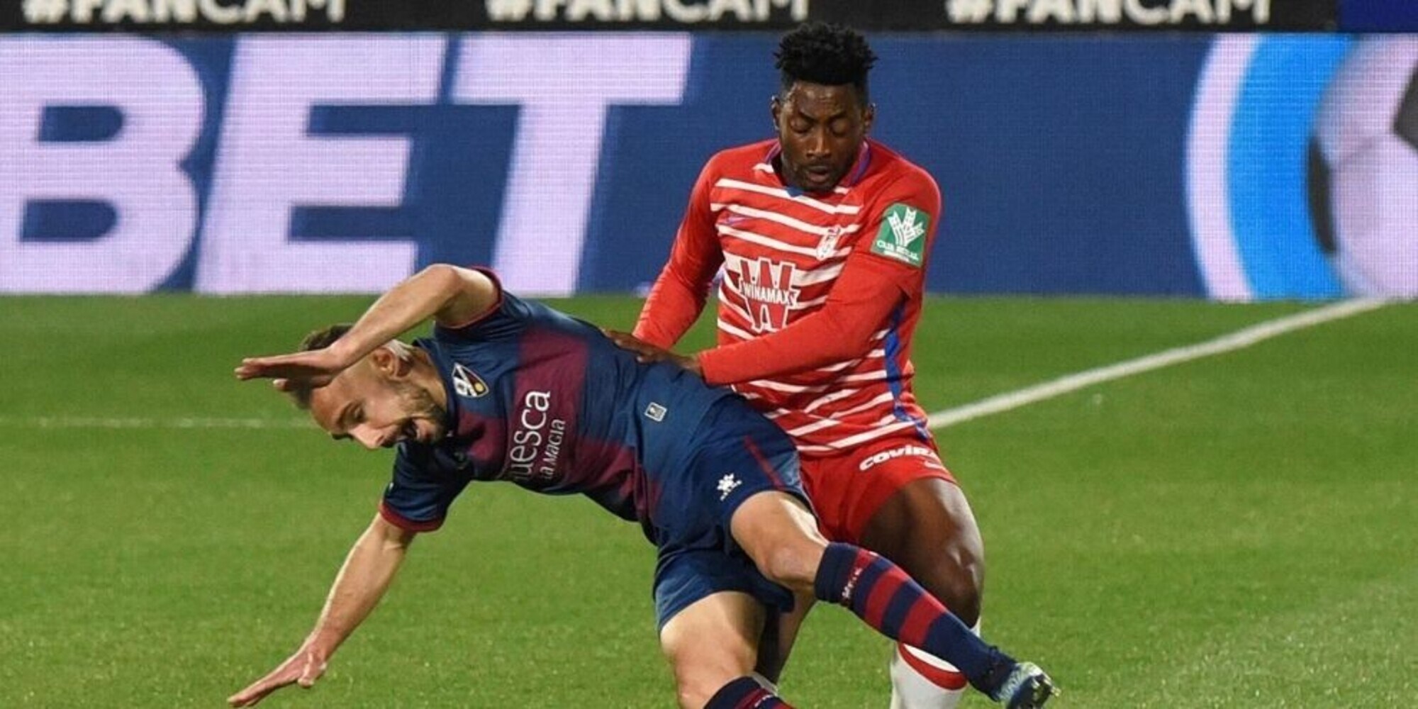 Liga, Granada ko con l'Huesca: ora il ritorno con il Napoli