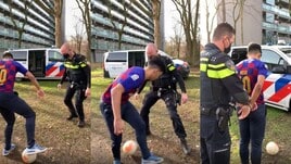 Clamoroso: fa il tunnel al poliziotto e viene arrestato!