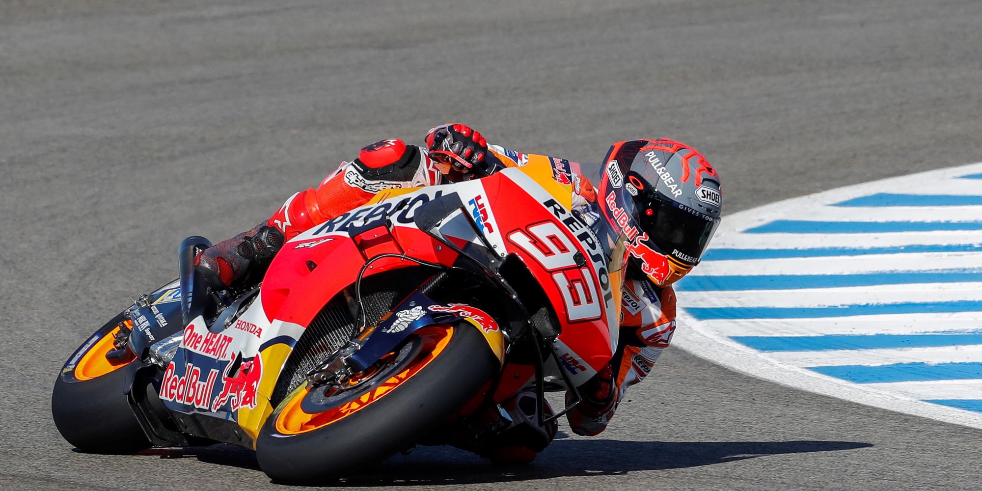 MotoGp: Marc Marquez torna in pista, allenamenti a Montmelò su moto stradale