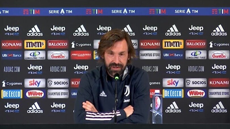 Pirlo scherza: "Giocherei volentieri.."