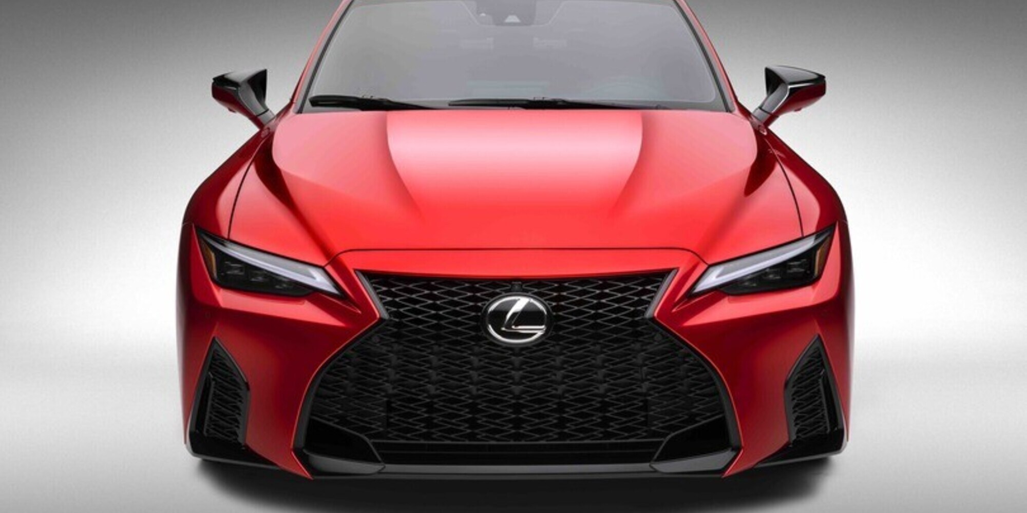 Lexus IS 500 F Sport, tutta la potenza di un V8 aspirato