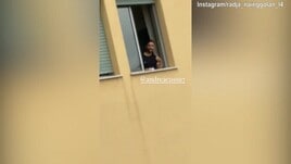 Nainggolan fa visita a Cossu...dalla finestra