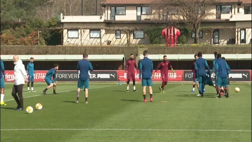 Milan, risate e buon umore verso lo United