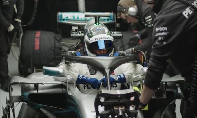 Mercedes: Hamilton dispiaciuto per i pochi giorni di test