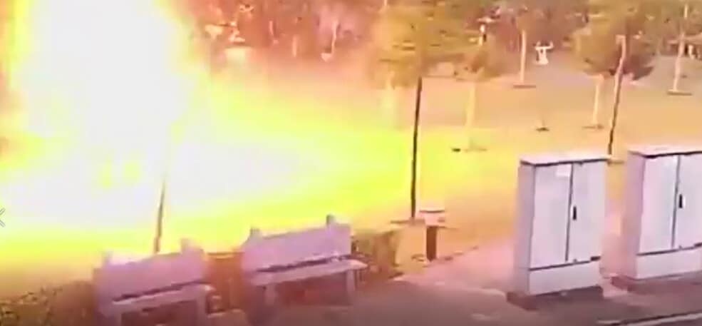 In India un fulmine colpisce 4 persone. Immagini shock