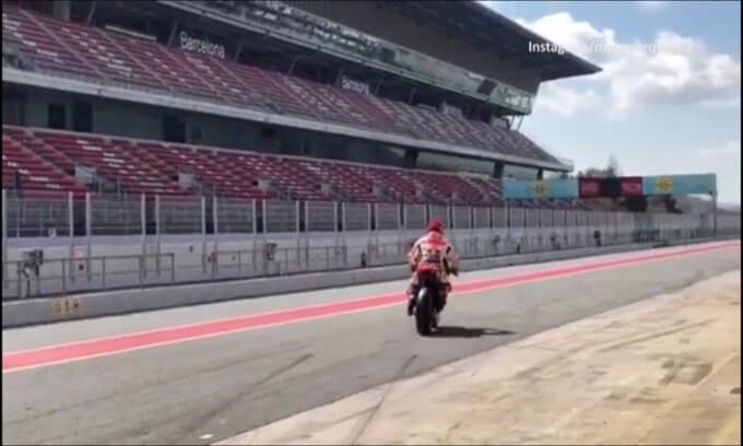 Marquez in pista con la Honda