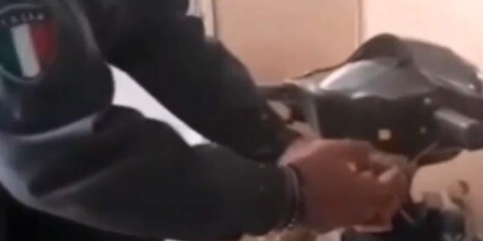 Scooter elettrici dalla Thailandia, sequestrato container a Palermo